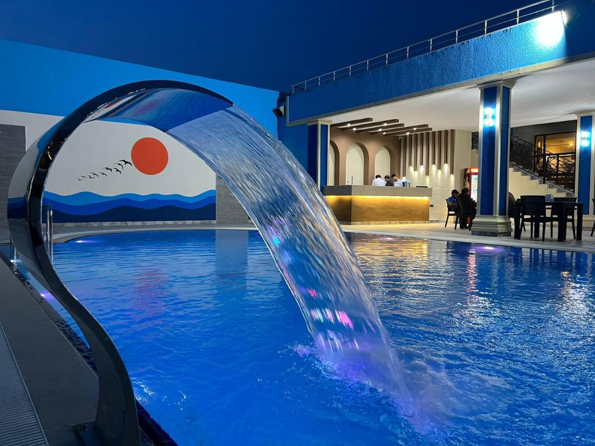 Sun City Hotel & Spa Naftalan Buitenkant foto